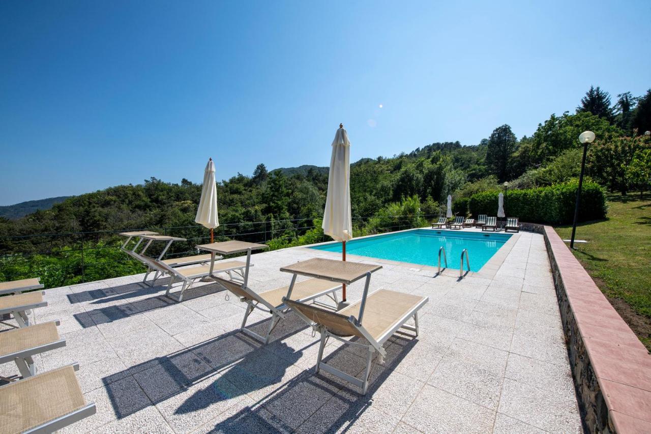 211 - Appartamento Acacia, Terrazza Giardino E Piscina Carro Bagian luar foto