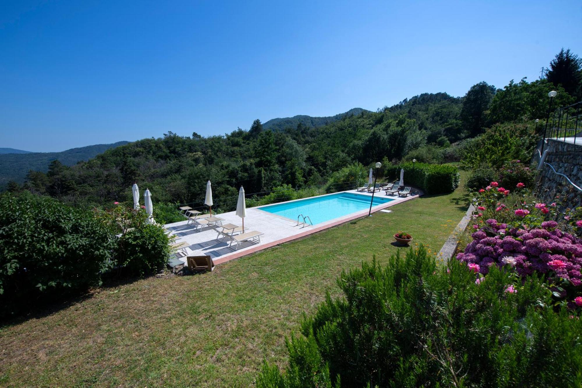 211 - Appartamento Acacia, Terrazza Giardino E Piscina Carro Bagian luar foto