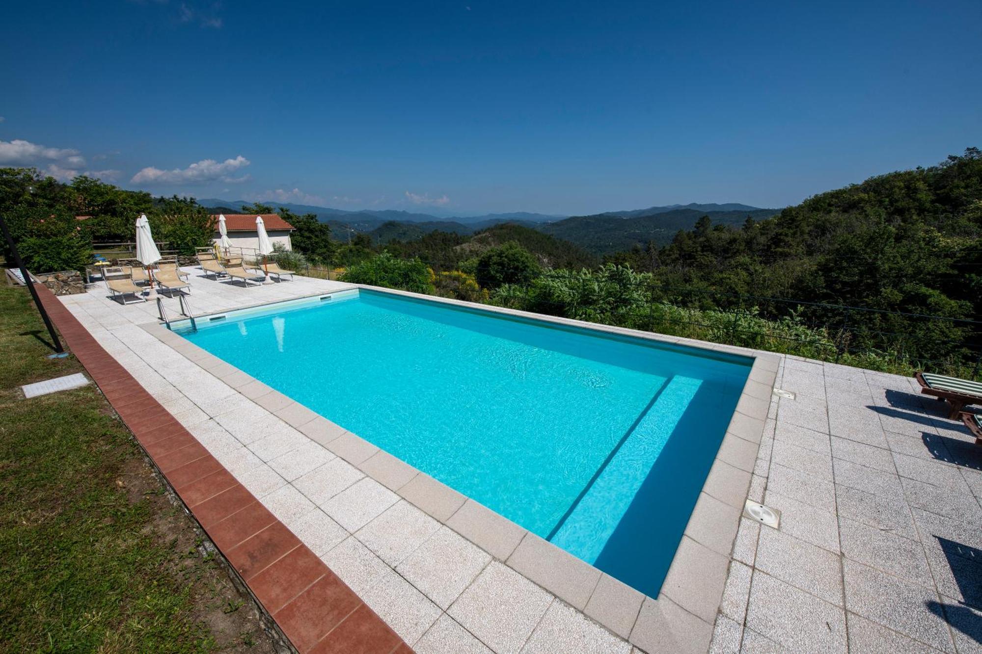 211 - Appartamento Acacia, Terrazza Giardino E Piscina Carro Bagian luar foto